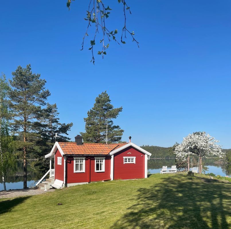 Stuga med 2 sängplatser i  Valdemarsvik, Östergötland