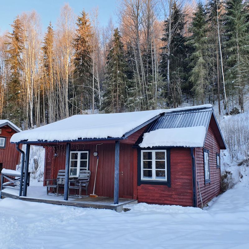 Stuga med 4 sängplatser i  Höljes, Värmland