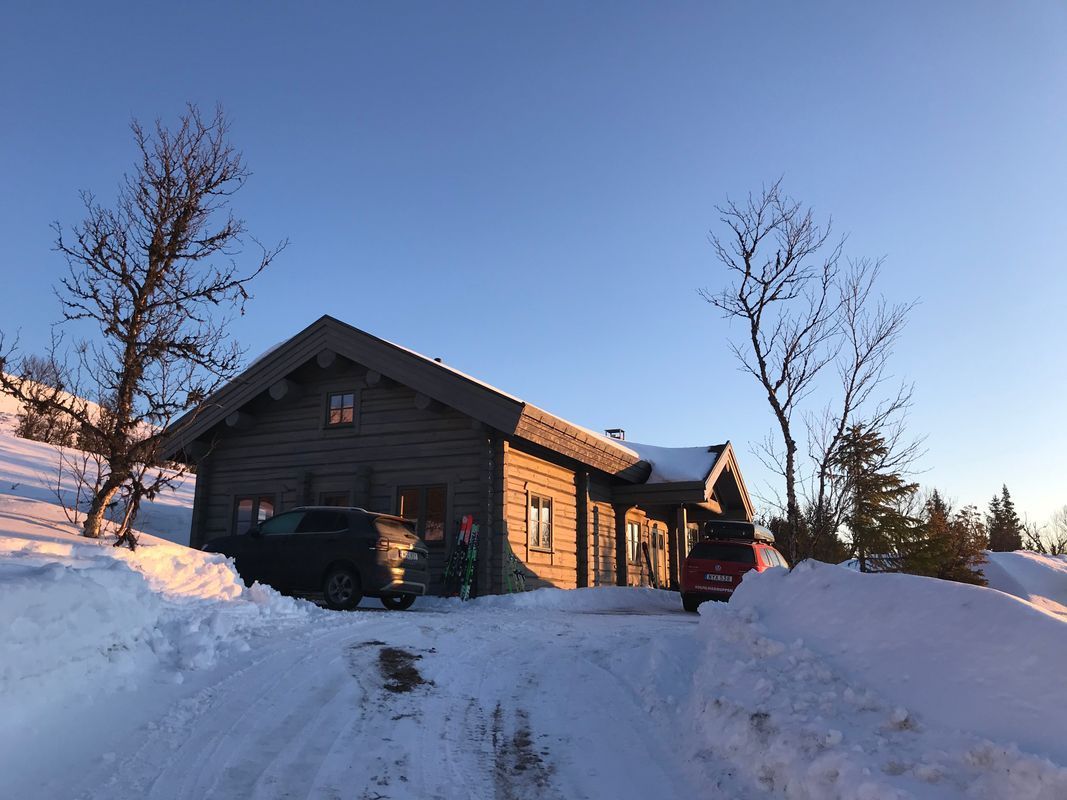 Stuga med 8-12 sängplatser i  Hallen, Jämtland