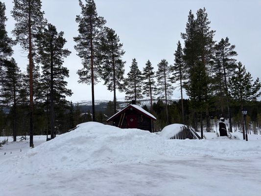 Mysig stuga med nära till allt - Bild 12