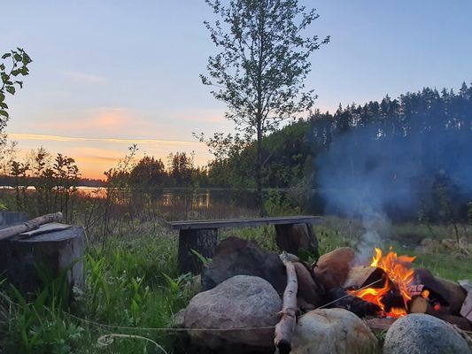 Hyr denna stuga i Filipstad på 50 m². 4 sängplatser. Pris ej tillgängligt. Se bilder och tillgänglighet här.