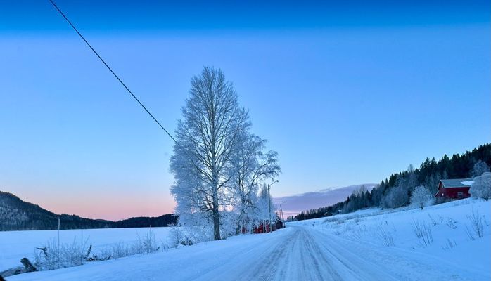 Rymlig 4p stuga med öppen spis i badort - Bild 32