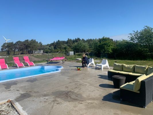 Bild 3 på Gård 8 bäddar, med pool V 31&32  12 000kr / vecka