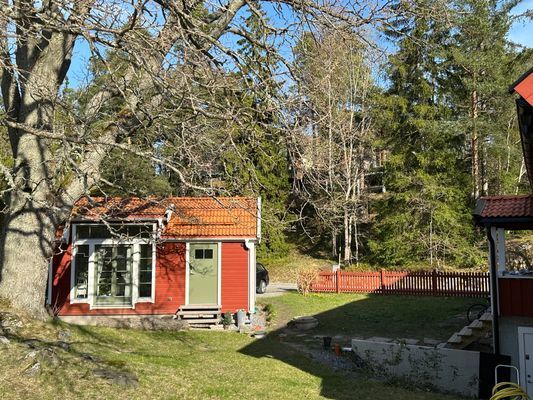 Nybyggt Attefallshus i Stockholms skärgård,Vaxholm