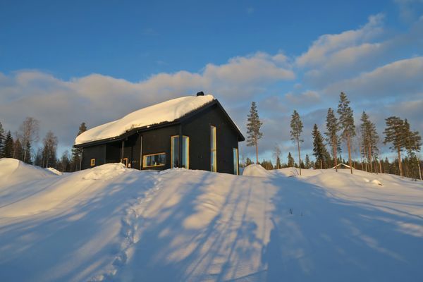 Hyr denna stuga i Sälen på 140 m². 12 sängplatser. 20 000 - 35 000 kr per vecka. Se bilder och tillgänglighet här.