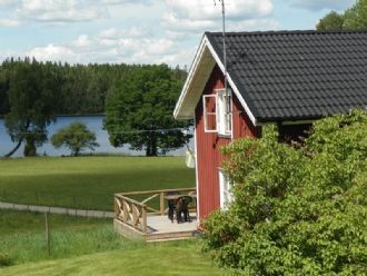 Fiskesemester hus. Båtar  med motorer går att Hyra