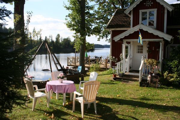 Stuga Precis vid Sjön (Sämsjön)Båt Fiske i sverige