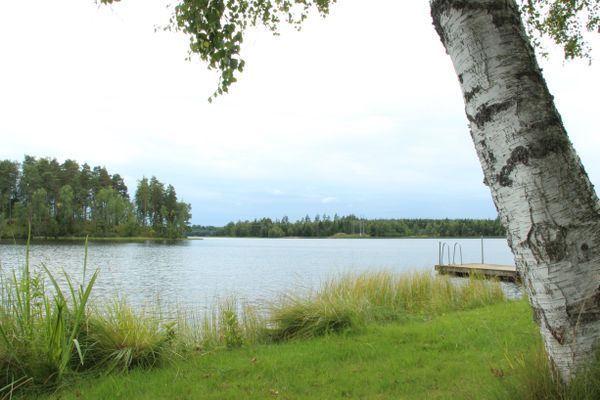 Bild 3 på Stort hus med strandtomt