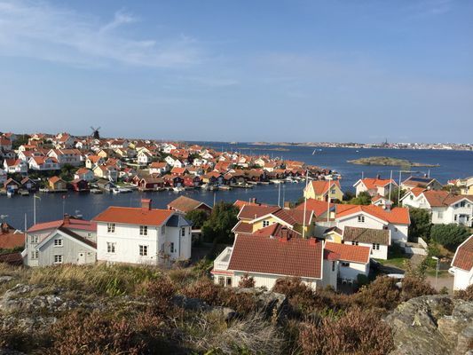 Hus vid havet med utomhuspool i Fiskebäckskil - Bild 19