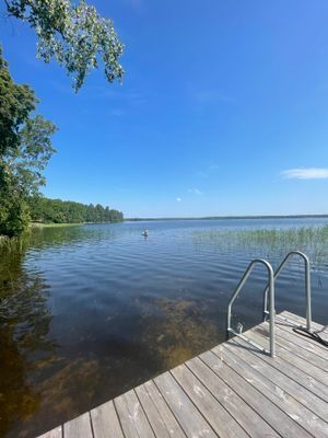 Sommarhus, sjötomt egen brygga och flotte