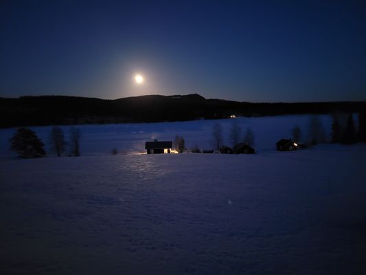 Innersta Friden, stugan med unikt sjönära läge - Bild 82