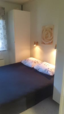 Hyr denna stuga i Kramfors på 26 m². 4 sängplatser. 3 900 - 4 200 kr per vecka. Se bilder och tillgänglighet här.