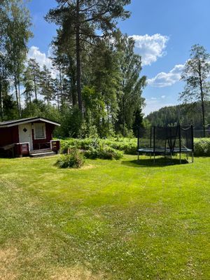 Bild 4 på Idyllisk liten stuga vid sjön Våtsjön