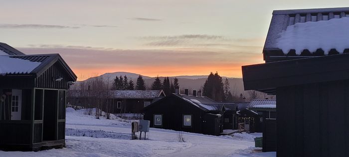 Hyr denna stuga i Duved på 75 m². 7-9 sängplatser. Från 5 000 kr per vecka. Se bilder och tillgänglighet här.