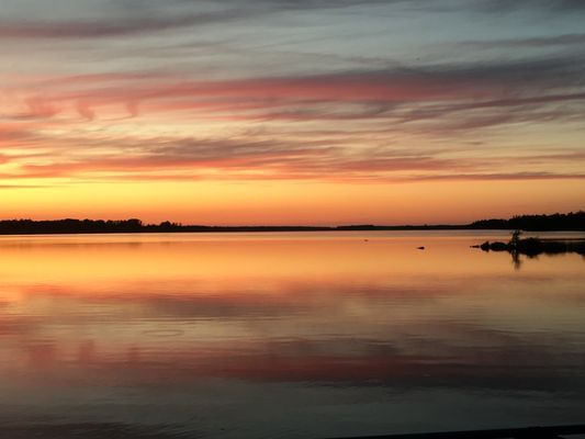 Sommarstuga med motorbåt vid sjön Åsnen - Bild 21