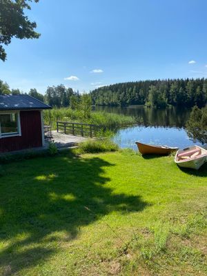 Stuga i Sörmland nära sjö