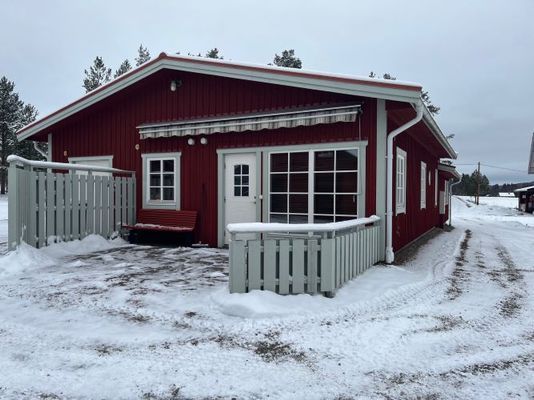 Tyrellas trevlig lägenhet ca 6 km norr om Järvsö - Bild 1