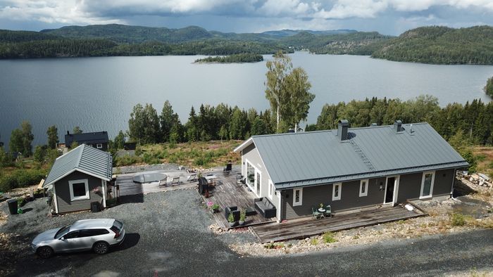 Stora hus med bastu och jacuzzi - Bild 31