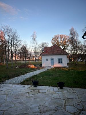 Nybyggt kalkstenshus, 10 min från Visby