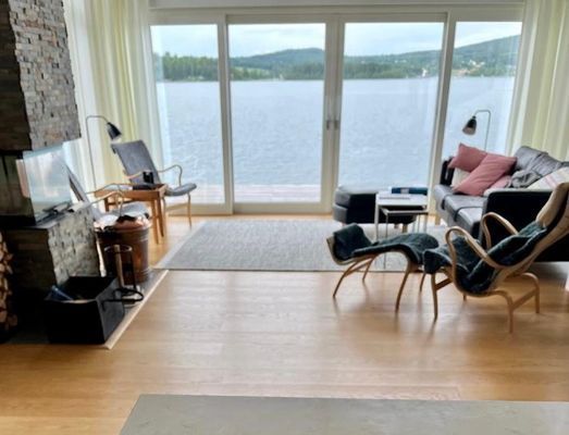 Hyr denna stuga i Örnsköldsvik på 167 m². 8-10 sängplatser. 12 000 - 18 000 kr per vecka. Se bilder och tillgänglighet här.