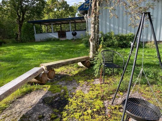 Jaktstuga, sjönära, båt, badtunna vid strand mm. - Bild 36