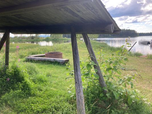 Grillplats vid båthamnen