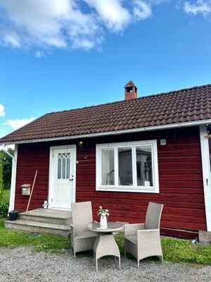 Stuga  med SPA-BAD och BRASKAMIN - Bild 1