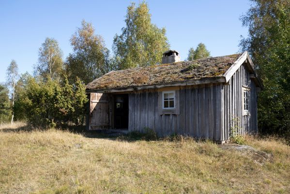 Unik naturnära stuga. Attabacken.