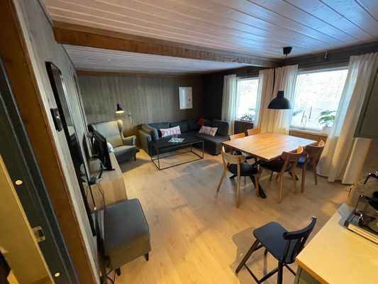 Nyrenoverat hus, 4lgh med västervy vid spåret - Bild 23