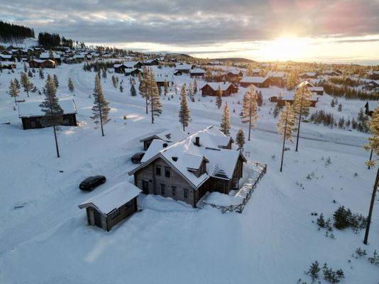 Villa Himmelfjäll (276m², ski-in/ski-out)