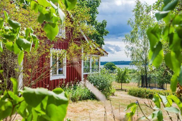 Siggenäs- Torp med.sjöutsikt i Sörmland