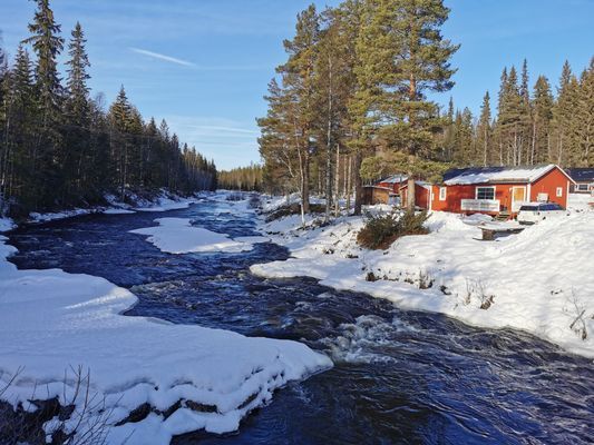 Hyr denna stuga i Sälen på 62 m². 6-12 sängplatser. 4 900 - 6 900 kr per vecka. Se bilder och tillgänglighet här.