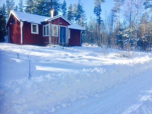 45m2 fullt utrustad stuga 2km från Kungsberget