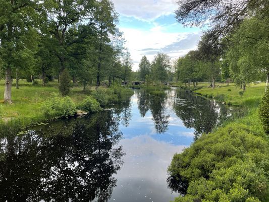 Stuga med fantastisk omgivning och vattenmiljö - Bild 25