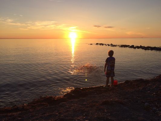 Hyr denna stuga i Öland på 55 m². 4-5 sängplatser. Pris ej tillgängligt. Se bilder och tillgänglighet här.