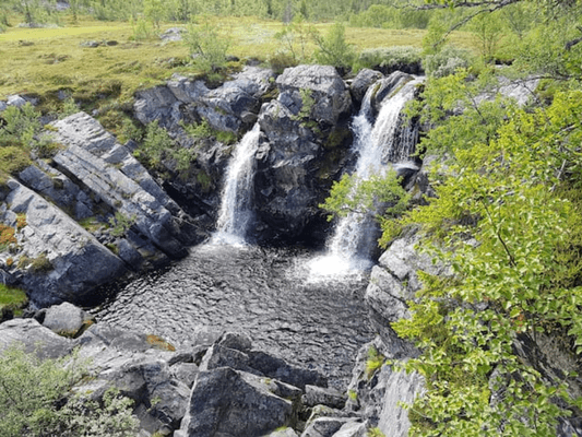 Plenty to water to drink from when trekking