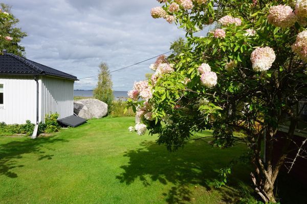 Sommarhus vid Södra Hjälmaren med sjötomt - Bild 22