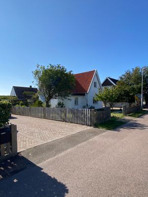 Strandnära hus i Strandbaden i Kullabygden