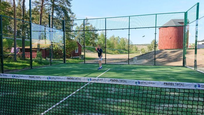 Det finns gott om paddelbanor & tennisbanor