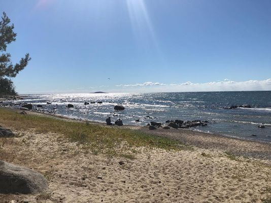 Stort Skifteshus med egen strand