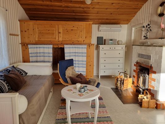 Liten stuga med sjöutsikt - Bild 8