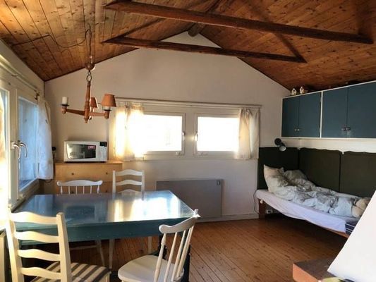 Två fina stugor vid sjö utanför Göteborg - Bild 14