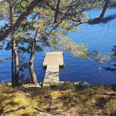 Två fina stugor vid sjö utanför Göteborg - Bild 19