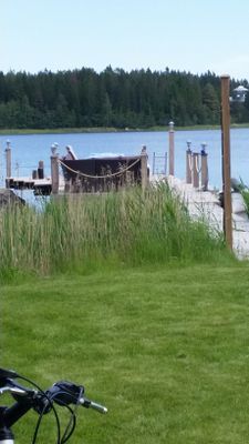 Timmerhus med egen sandstrand och brygga, inkl båt - Bild 6