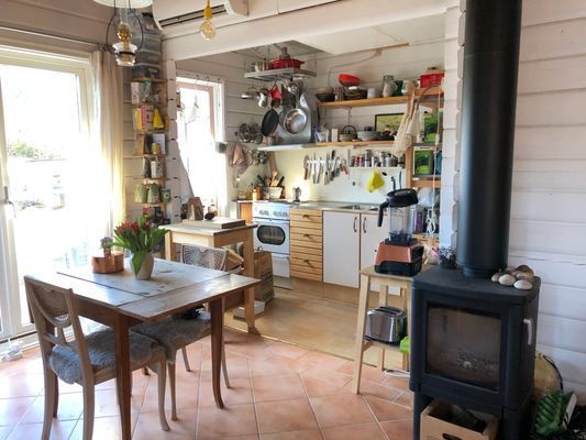 Mysig stuga med 2 kajaker - Bild 6