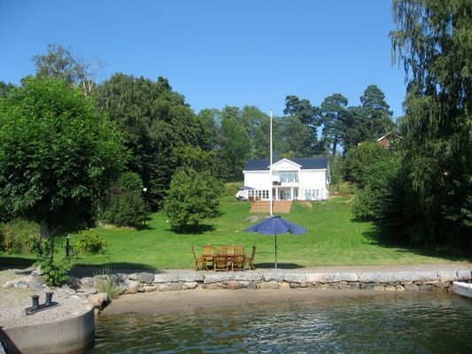HAMPTONS STYLE WATERFRONT PROPERTY NEAR STOCKHOLM - Bild 1