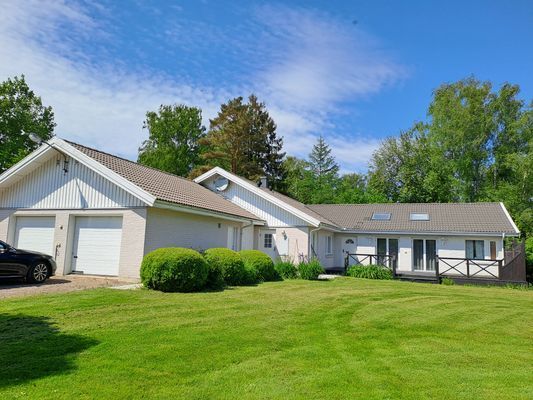 Mitt i den vackra Skåne vid Ringsjön.