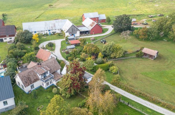 lyxig stuga i Kräklingbo på Channel 1 gård