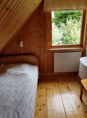 Baskemölla vid skog och fin badplats. - Bild 12