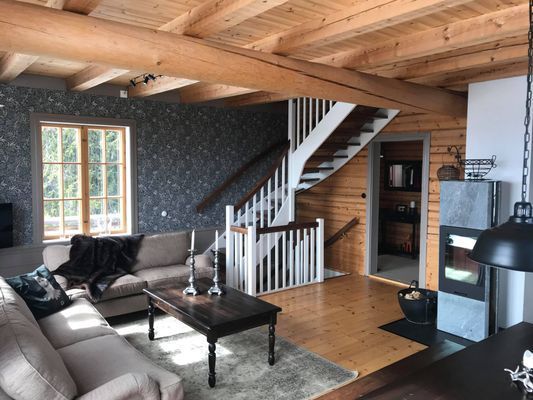 Mysig timmerstuga med kanonläge i Vemdalsskalet